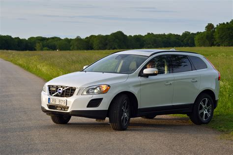 Review - 2011 Volvo XC60 T5 Review