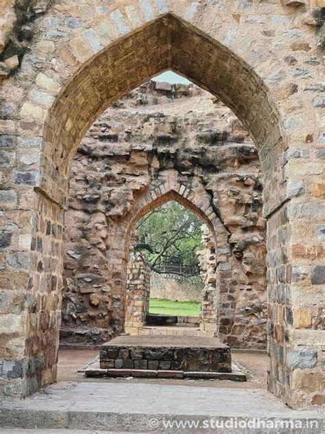 TOMB OF ALAUDDIN KHILJI,DELHI EMPEROR. - by Nikhil Jain