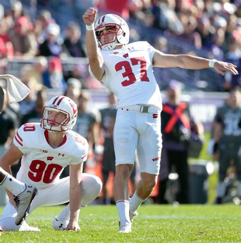 Badgers football: Wisconsin kicker Andrew Endicott remains confident ...