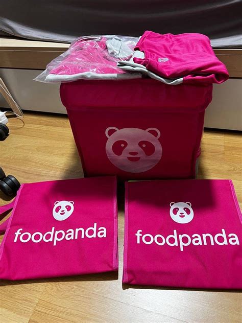 Foodpanda Full delivery Set ( with clothes ), Motorcycles, Motorcycle ...