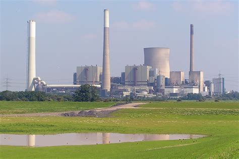 File:Power plant Voerde.jpg - Wikimedia Commons