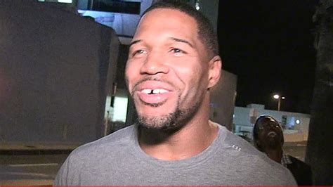 Michael Strahan -- STRIPPING IN 'MAGIC MIKE' SEQUEL ... But No Dong