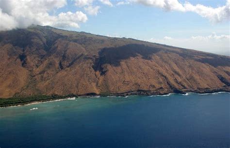 Top 5 Best West Maui Hiking Trails - Sakamoto Properties