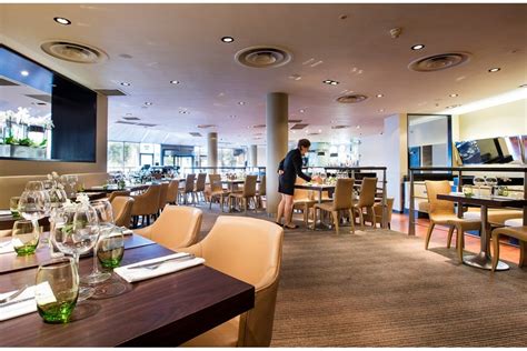 The Brasserie at the Tower Hotel, London - Restaurant Reviews, Bookings, Menus, Phone Number ...