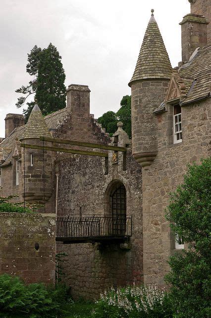 Cawdor Castle drawbridge : cawdor, scotland Catherine Campbell 1520-1578 my 14th ...