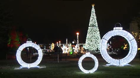 City of Windsor welcomes back Bright Lights in Jackson Park | CTV News