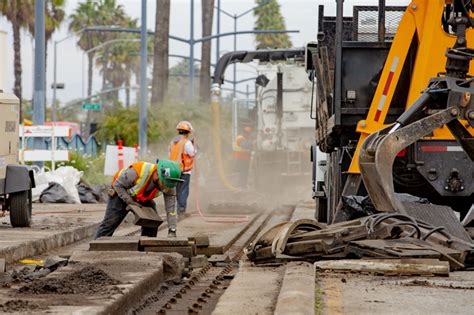 LA Metro sets Nov. 2 for return of full service on Long Beach light ...