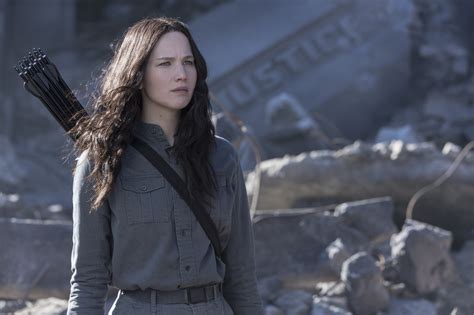 New Stills From 'Mockingjay Part 1' - The Hunger Games News - Panem Propaganda