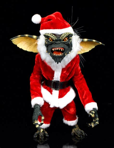 NECA: Gremlins Ultimate Santa Stripe and Gizmo Review