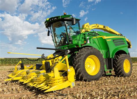 John Deere 8800 Forage Harvester: 5 Defining Features | MachineFinder