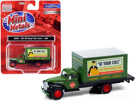 1941-1946 Chevrolet Box Truck Green "Railway Express Company" 1/87 (HO ...