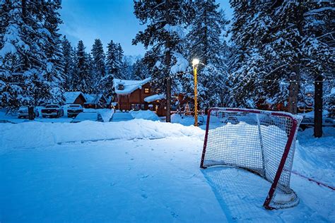 Baker Creek Mountain Resort - Banff & Lake Louise Cabin Getaway