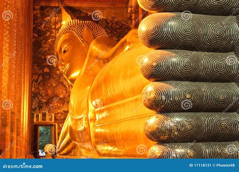 Reclining Buddha at Wat Pho, Bangkok, Thailand Stock Image - Image of ...