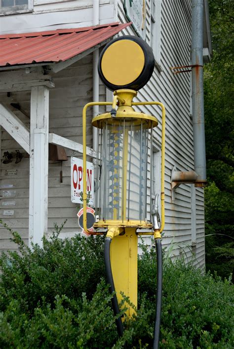 Vintage Gas Pump Free Stock Photo - Public Domain Pictures