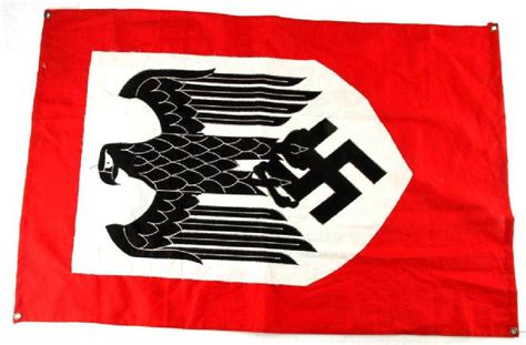 WWII GERMAN LARGE WEHRMACHT EAGLE PODIUM BANNER