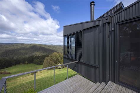 Colorbond Monument cladding defends against bushfires and recedes to ...