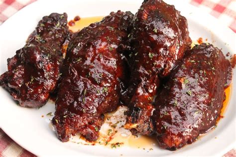 Soul Food Style Baked Barbecue Turkey Wings | I Heart Recipes