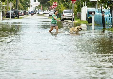 Manatee, Charlotte counties lock down shelters as Hurricane Ian nears ...