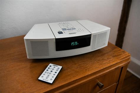 Sold Price: BOSE WAVE RADIO/CD PLAYER - September 4, 0120 11:00 AM EDT