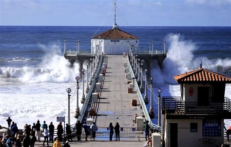 California coastline battling flooding crisis amidst massive waves ...