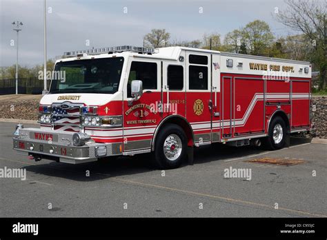 Pierce Velocity Fire Truck Engine 1-2 Stock Photo - Alamy