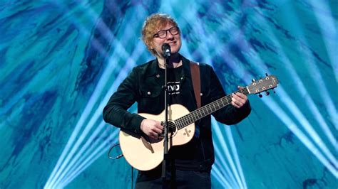 Ed Sheeran's 'Perfect' Performance - YouTube