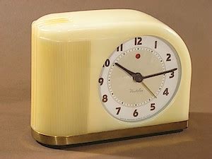 Westclox Moonbeam Style 1 Flashing Light Alarm Clock