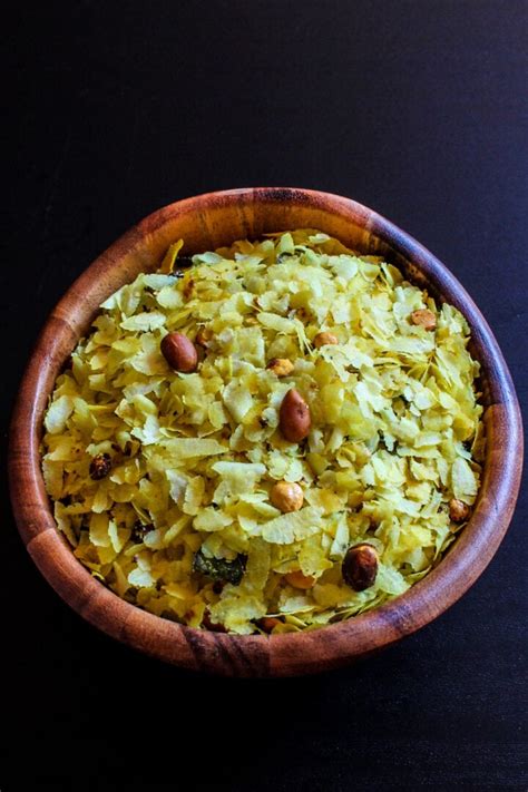 Roasted, Thin Poha Chivda Recipe - Spice Up The Curry