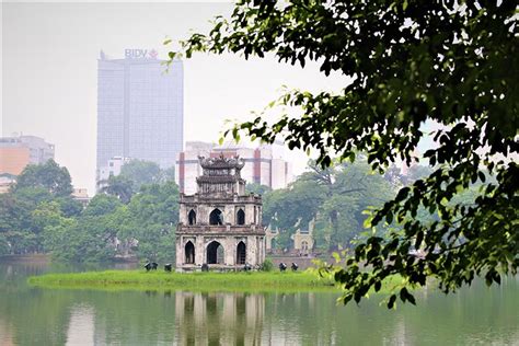 Hồ Hoàn Kiếm: Trung tâm phố cổ Hà Nội | Hai Phong Tours