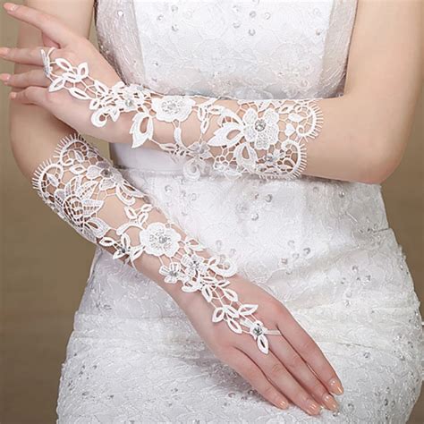 Charming Women Lace Gloves Fashion Luxury Princess Gloves Fashion ...