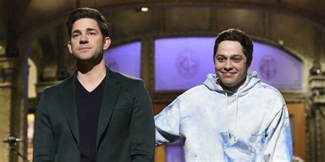 John Krasinski kisses Pete Davidson, as Pam from 'The Office,' on 'SNL'