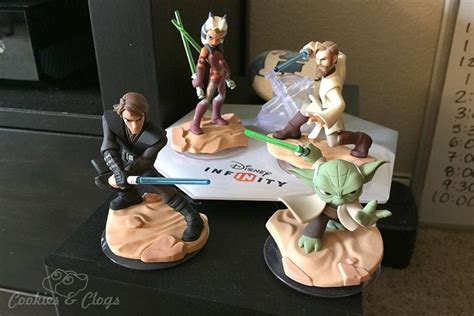 Disney Infinity 3.0 Starter Pack & Star Wars Play Sets