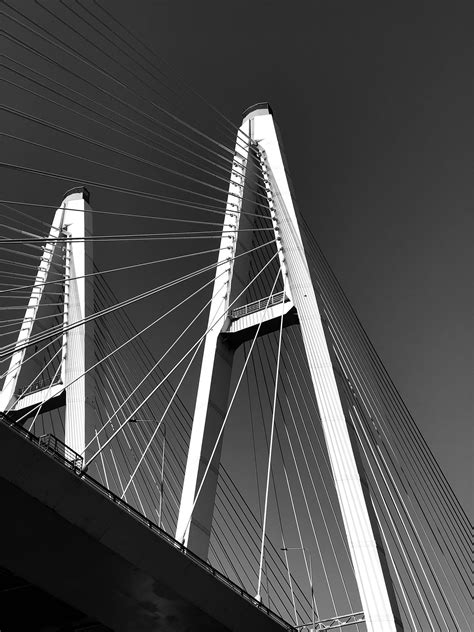 9 Expert Tips for Photographing Bridges & Capturing Architecture at Night | Contrastly