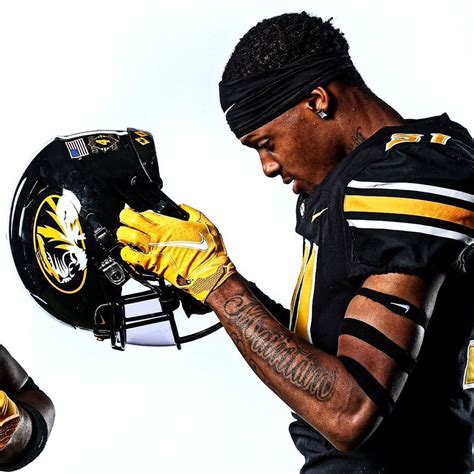 Missouri Tigers Unveil New Football Uniforms – SportsLogos.Net News