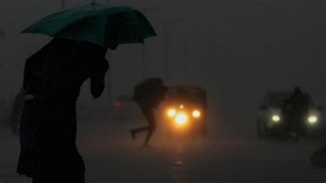 Cyclone Michaung heads to Andhra coast; Chennai city partly submerged amid heavy rainfall ...