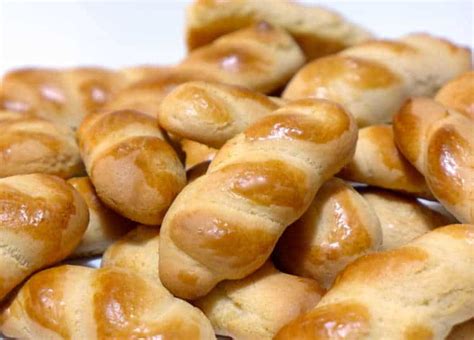 Koulourakia recipe (Greek Easter cookies) - My Greek Dish