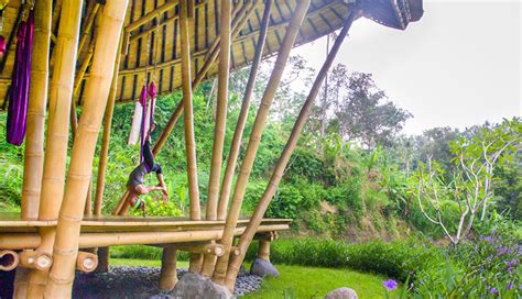 Beautiful bamboo pavilion in Bali translates the flexibility of yoga ...