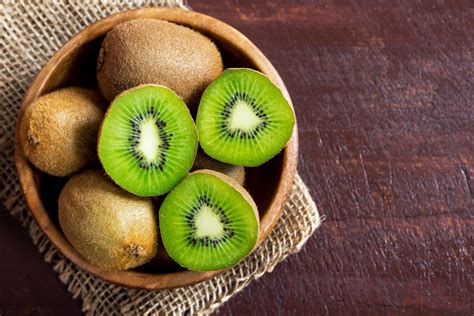 A guide to growing kiwi from seed