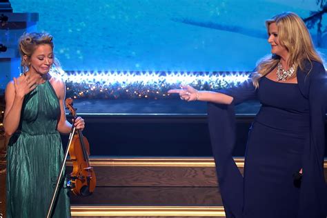 ‘CMA Country Christmas’ 2023: See the Highlights + Pictures | DRGNews