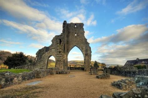 Talley Abbey, Llandeilo - Tripadvisor