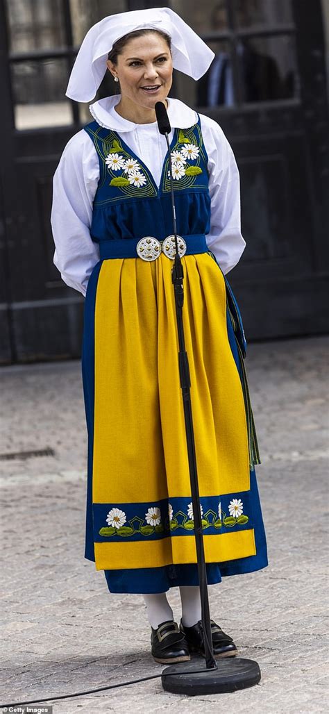 Crown Princess Victoria, 44, dazzles in traditional Swedish dress - Internewscast