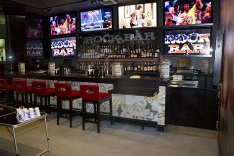 Now Partying, Rock Bar Is the Temp Home for Rockhouse - Eater Vegas