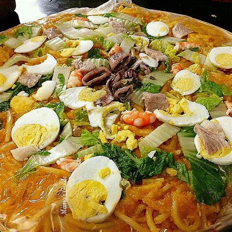 Original Pancit Malabon | Pancit malabon recipe, Pancit, Pancit palabok ...