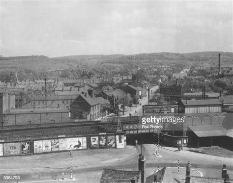 13 Buxton Railway Station Stock Photos, High-Res Pictures, and Images ...