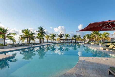 Viva Wyndham Fortuna Beach All Inclusive Resort villa (Freeport ...