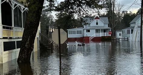 Cleanup from historic flooding and damage assessments begin in coastal communities | Maine Public