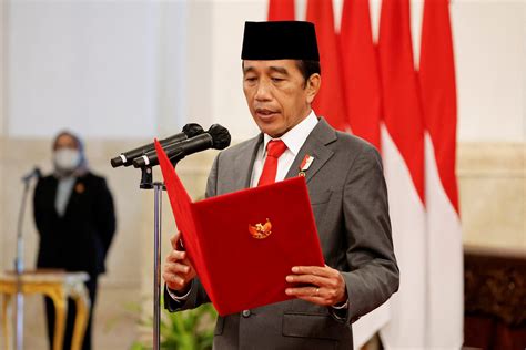 Indonesian President Joko Widodo's approval rating at all-time high – poll