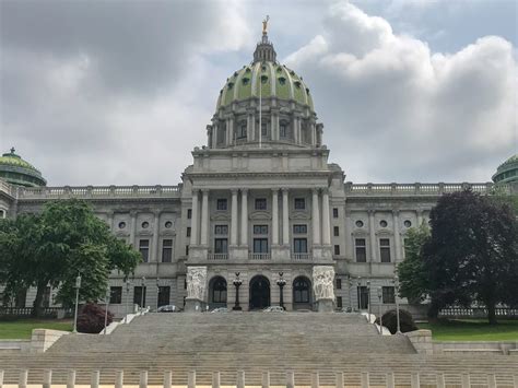 Pennsylvania State Capitol – A Handsome Building – Exploring with Beth