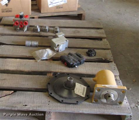 Terex & ASV skid steer parts in Brookline, MO | Item DG1293 sold | Purple Wave