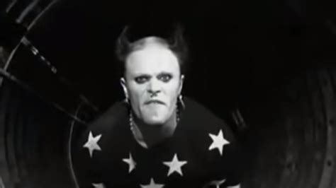 How much did Keith Flint pay for that iconic Firestarter jumper? - Radio X